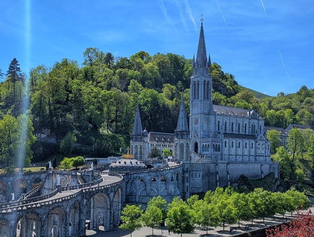 Photo en hauteur de la Basilique Notre Dame du Rosaire